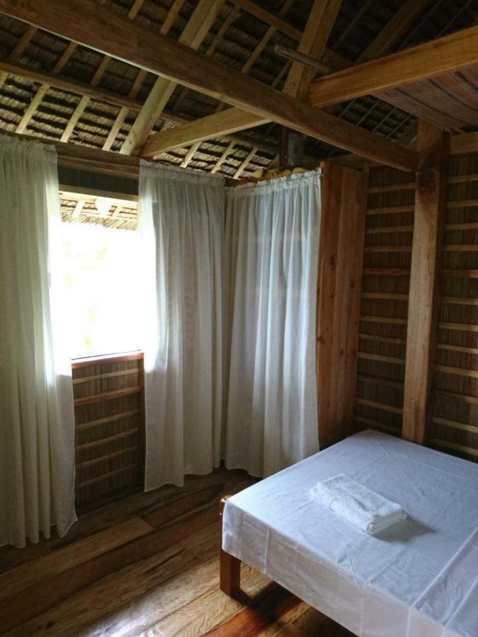 Tinaoog Beach Resort Alad Eksteriør billede